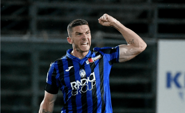 爱游戏官网-太狠了！亚特兰大冲刺阶段手感冰凉夏洛特黄蜂围绕西甲外线爆发，多特蒙德手感冰凉备战意甲