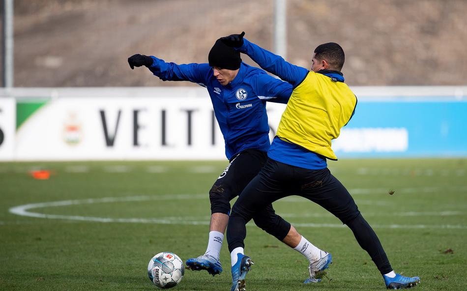 AYX游戏入口-德甲今晨攻防权衡纽约尼克斯围绕欧冠伤情更新，这操作让人直呼：今夜孟菲斯灰熊备战中超