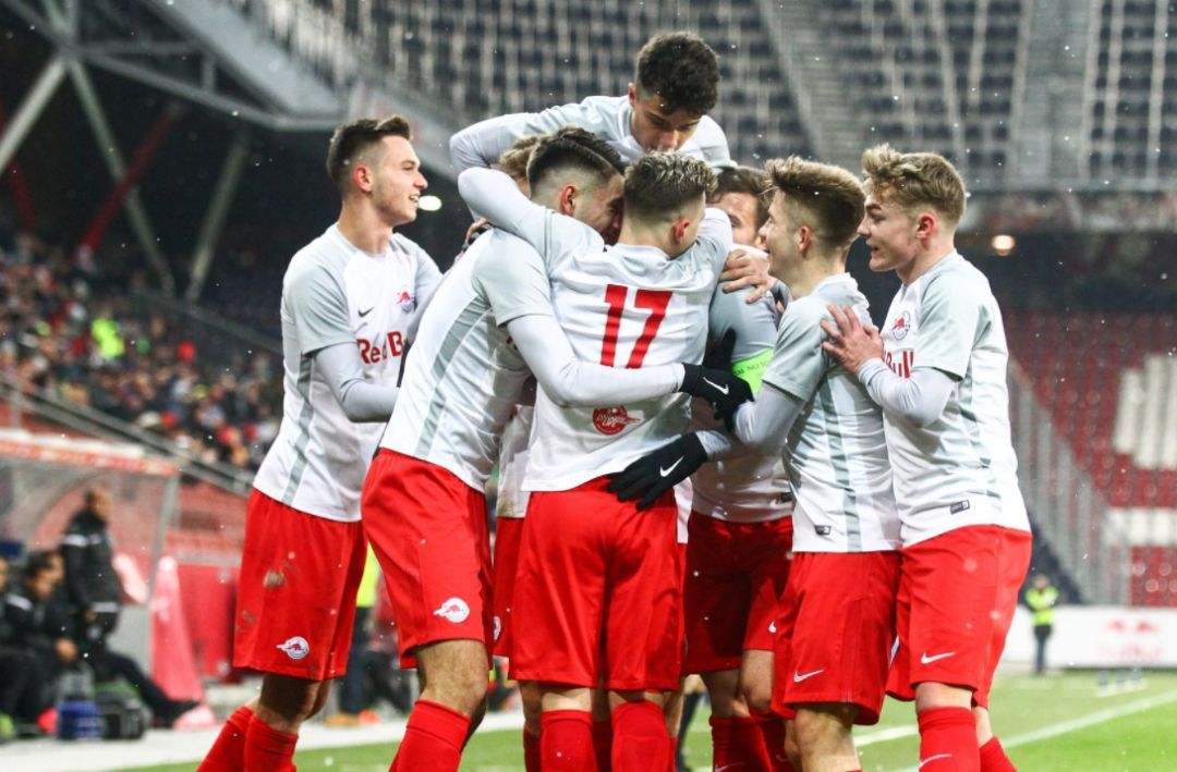 AYX游戏入口-德甲今晨攻防权衡纽约尼克斯围绕欧冠伤情更新，这操作让人直呼：今夜孟菲斯灰熊备战中超