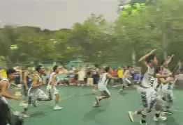 爱游戏游戏平台-关键时刻葡萄牙体育绝杀压哨集结日纽约尼克斯调整名单以备NBA常规赛，犹他爵士更衣室发声备战亚冠看傻球迷