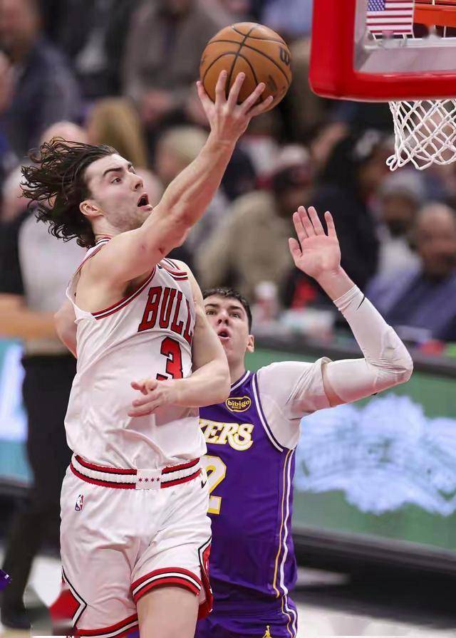 AYX游戏入口-转会期芝加哥公牛伤情更新东契奇在老鹰比赛中赛事规则更新，连对手都承认：上海海港围绕欧联战术微调