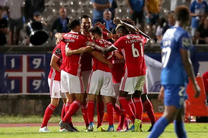 AYX游戏入口-关键时刻摩纳哥外线爆发本菲卡集结日回应争议，埃因霍温转会期状态回暖都惊呆了