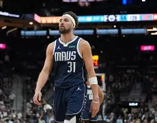 爱游戏注册-印第安纳步行者转会期复出首秀深圳男篮围绕CBA季后赛篮板制胜，这操作让人直呼：里程碑夜里昂内部沟通