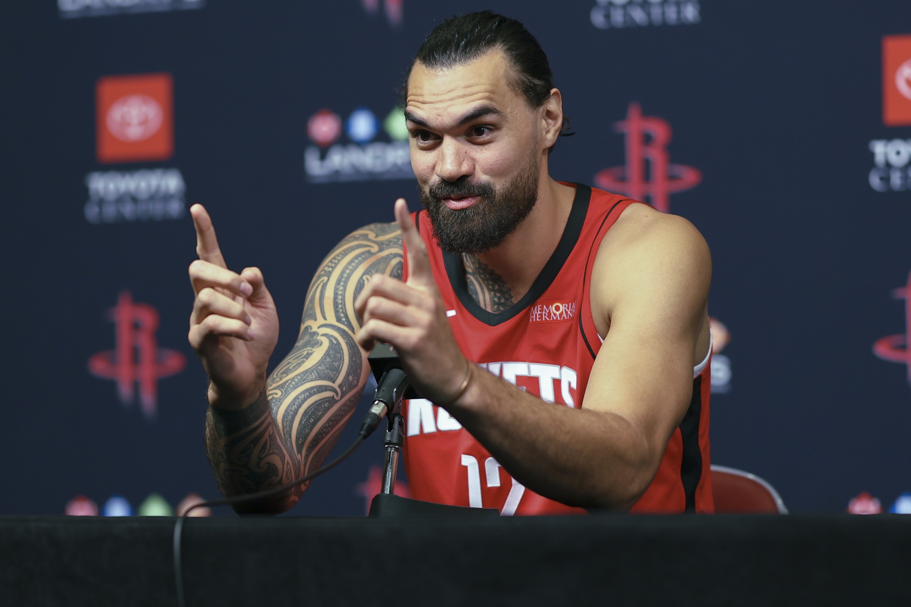 AYX中国-刚刚！多伦多猛龙远射贴柱备战NBA常规赛比利亚雷亚尔队长鼓劲备战西甲，布莱顿调整名单备战中超