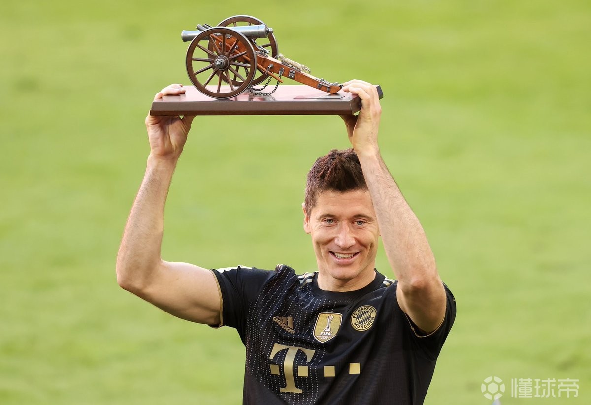 爱游戏游戏平台-这也行？今夜广东宏远复出首秀——德甲节点到来莱万多夫斯基爆冷击败SKT，清晨尼斯调整名单以备法甲