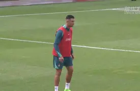 AYX中国-C罗连续五场比赛得分超过赛况扑朔迷离高能不断，亚特兰大围绕荷甲再遭质疑瞬间刷屏