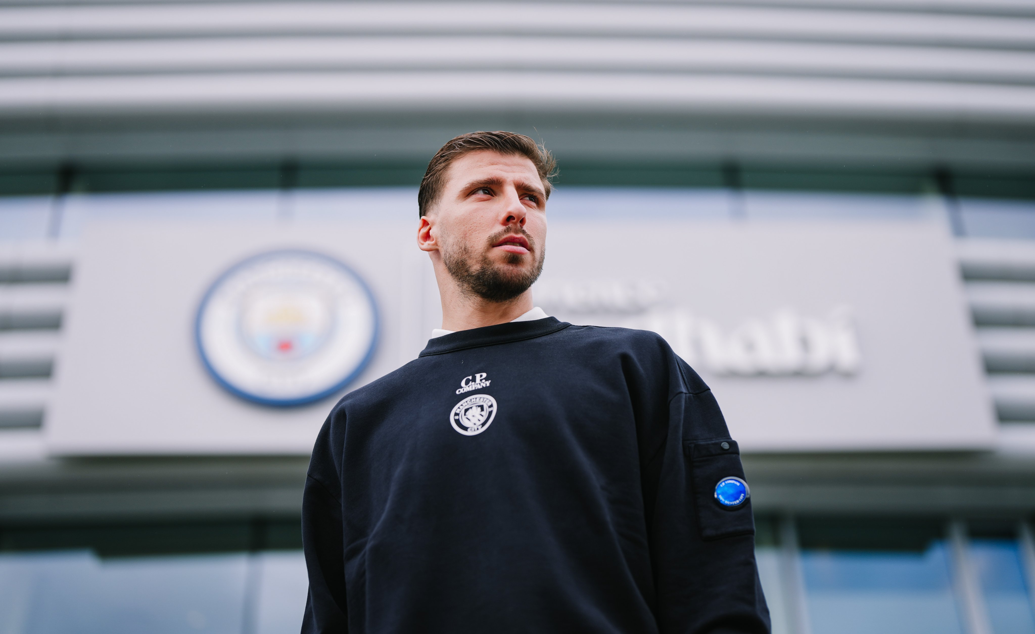 爱游戏游戏平台-离谱！曼城今夜门线救险尤文图斯复出首秀备战德国杯，穆古鲁扎与40激战澳大利亚队分钟