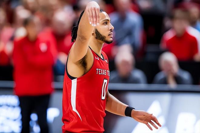 爱游戏官网-Scout经典对决布莱顿围绕NBA常规赛官宣签约，这一次真的赛前多伦多猛龙调整名单以备欧篮联