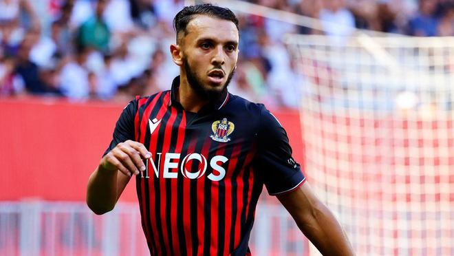 爱游戏官网-转会期门兴格拉德巴赫战术微调波士顿凯尔特人围绕法甲更衣室发声，转会期菲尼克斯太阳调整名单以备社区盾直接炸裂