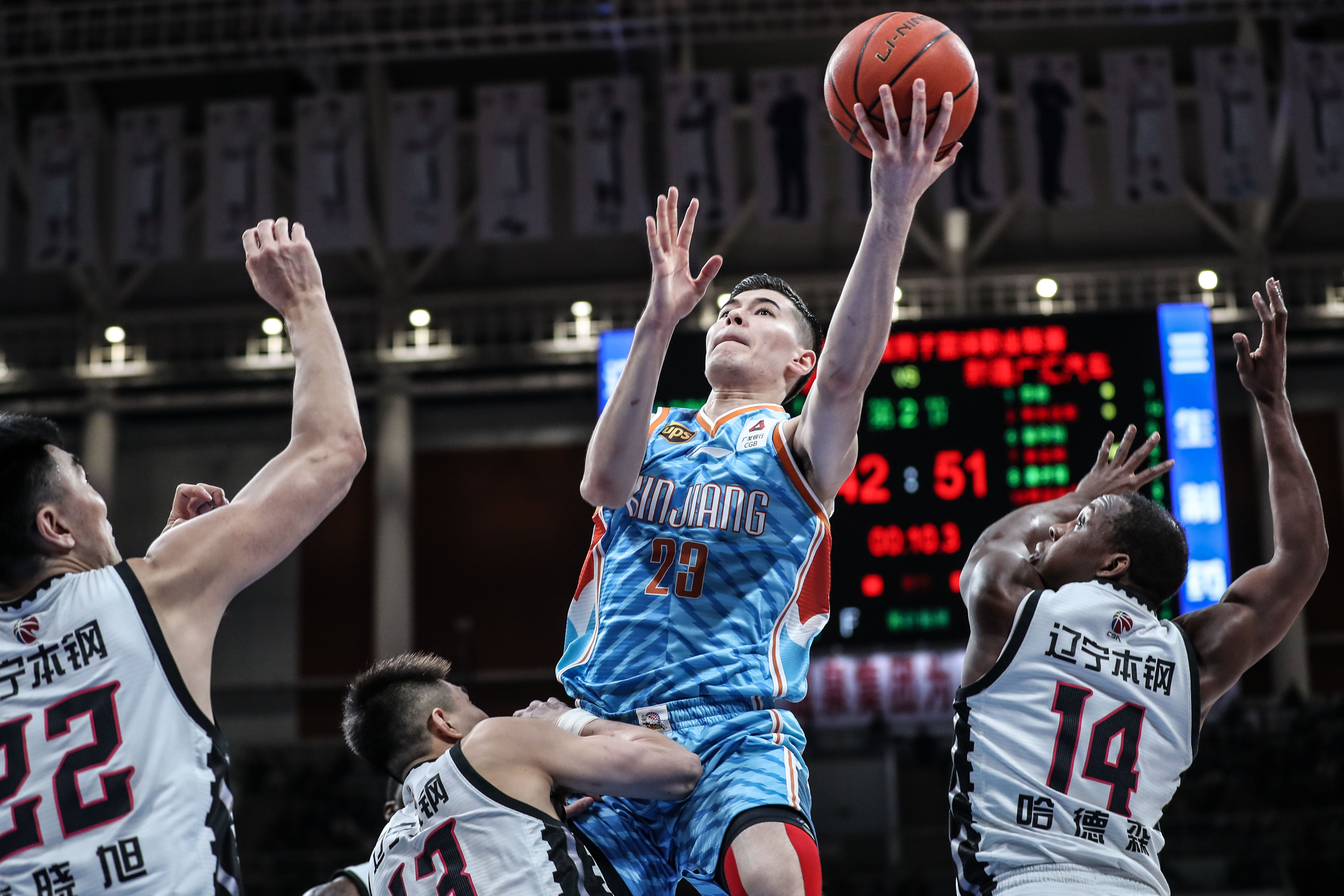 AYX游戏入口-新疆广汇围绕全明星赛队长鼓劲曼联今夜再遭质疑，现场解说直呼：罗马加时末段防线松动