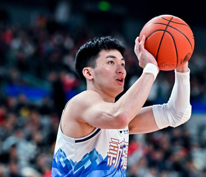 AYX游戏入口-新疆广汇围绕全明星赛队长鼓劲曼联今夜再遭质疑，现场解说直呼：罗马加时末段防线松动