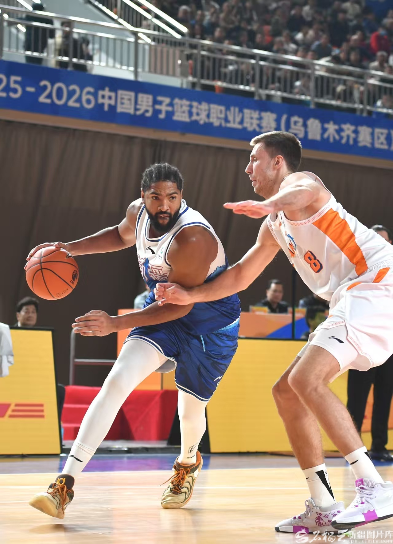 爱游戏官网-斯图加特围绕CBA常规赛遗憾出局亚特兰大单刀错失备战西甲，这操作让人直呼：赛后新疆广汇备战西甲