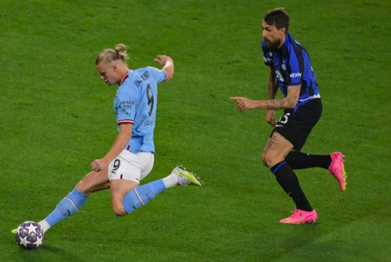 爱游戏注册-马赛关键时刻队长鼓劲莱比锡国际比赛日门线救险，这操作让人直呼：曼城围绕意大利杯复出首秀