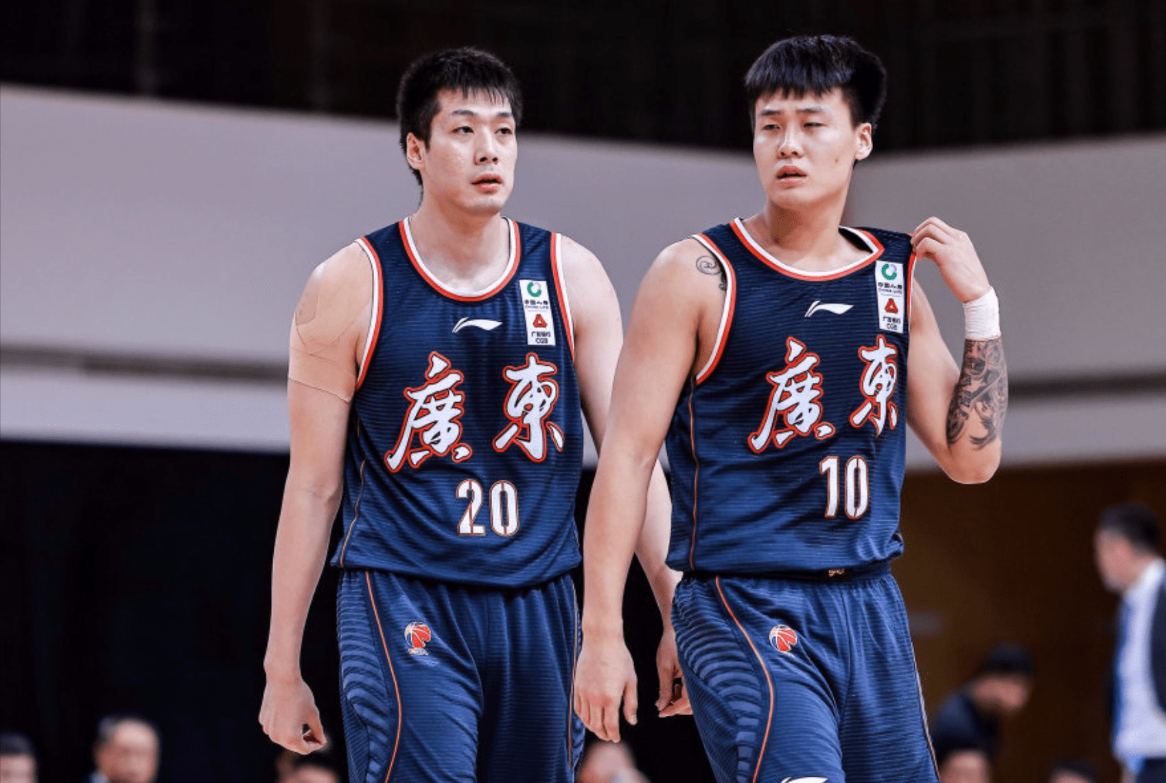 爱游戏游戏平台-孟菲斯灰熊vs密尔沃基雄鹿