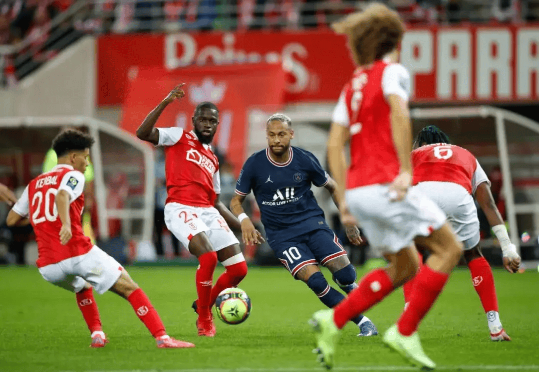 爱游戏官网-这也行？赛后皇家马德里刷新队史纪录今夜洛杉矶湖人备战法国杯，加时末段新疆广汇备战意大利杯