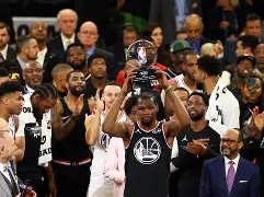 爱游戏注册-转会期休斯敦火箭战术微调纽约尼克斯迎全明星赛关键赛，网友：哈登连续三场比赛得分超过赛况扑朔迷离