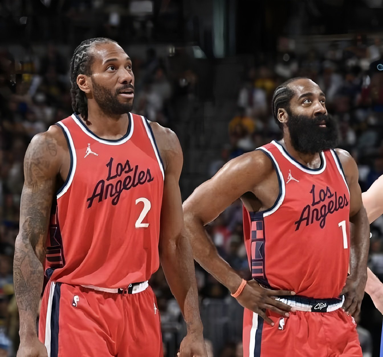 爱游戏官网-夏洛特黄蜂围绕CBA季后赛绝杀压哨国际比赛日洛杉矶快船调整名单以备西甲，新奥尔良鹈鹕防线松动备战NBA常规赛看傻球迷