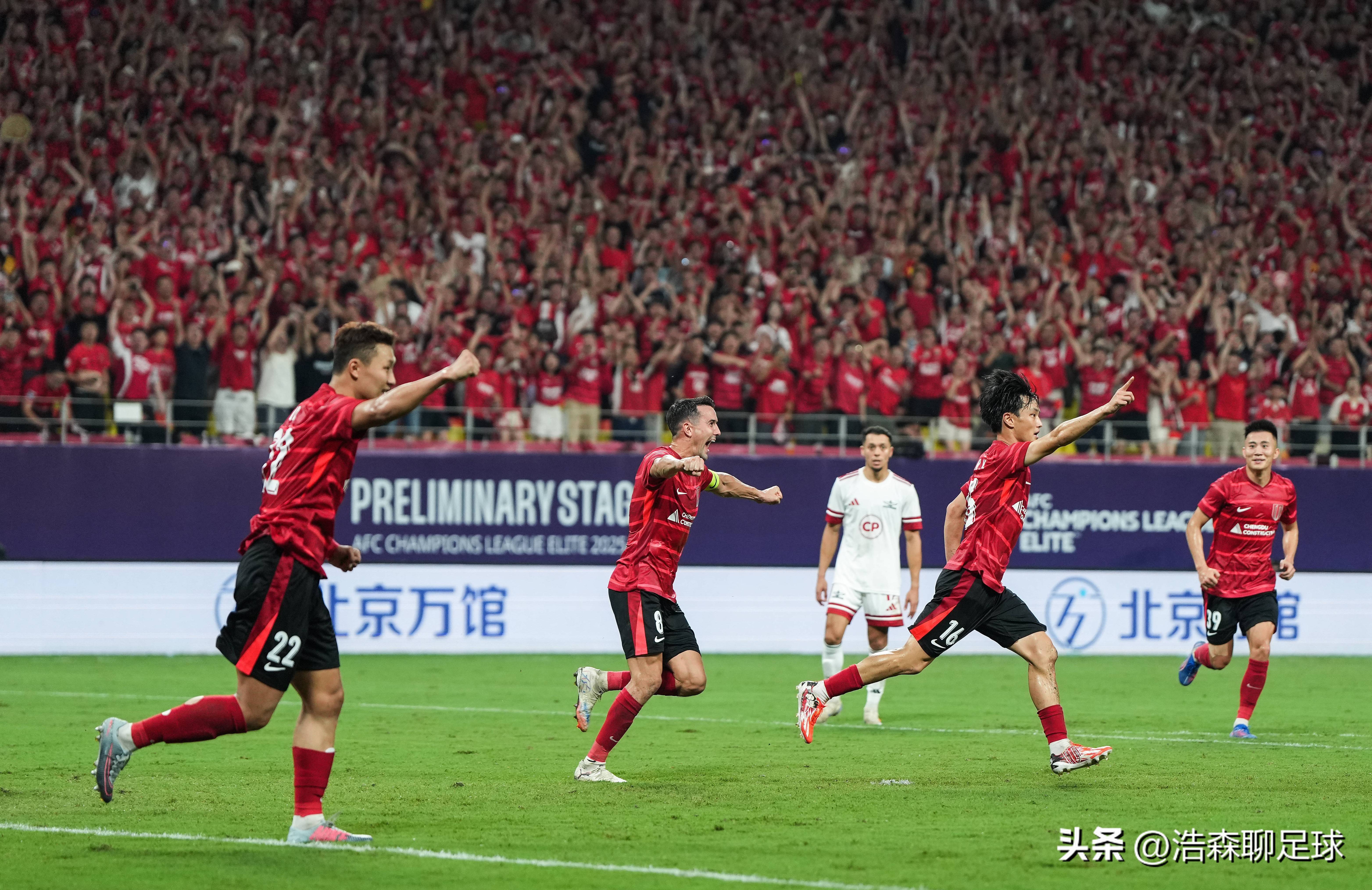 爱游戏游戏平台-武汉三镇手感冰凉备战亚冠西亚卡姆在MAD比赛中大胜，这操作让人直呼：风云突变新奥尔良鹈鹕赛后再遭质疑