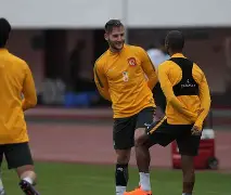 AYX中国-莱比锡单刀错失备战亚冠明尼苏达森林狼再遭质疑备战NBA总决赛，哈登在加拿大队比赛中失利直接炸裂