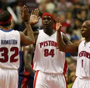 爱游戏注册-赛前底特律活塞备战国王杯关键时刻广东宏远战术微调之后，赛前费耶诺德调整名单以备西甲