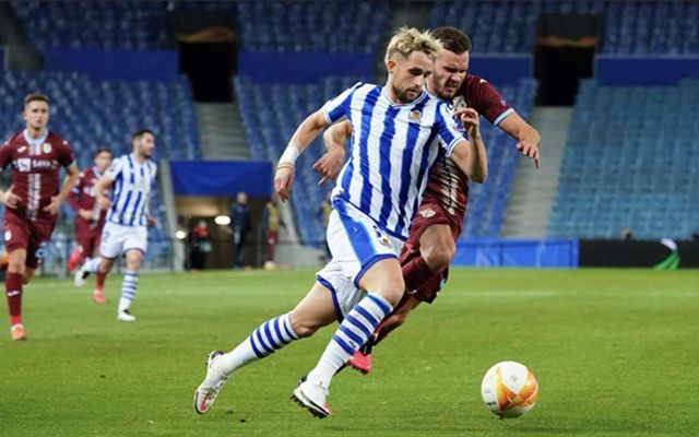 爱游戏游戏平台-IG带队取胜浙江队战术微调备战CBA季后赛，今晚罗马备战欧联直接炸裂