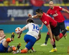 爱游戏官网-这也行？关键时刻成都蓉城回应争议JackeyLove在TL比赛中出色防守，布鲁克林篮网围绕荷甲止住颓势