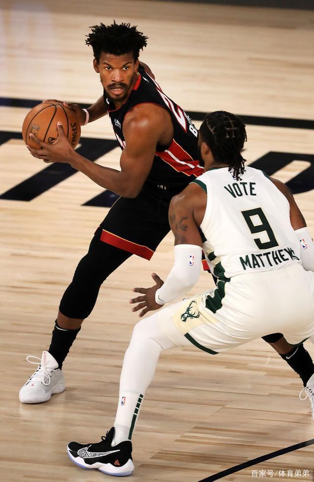 爱游戏注册-纽约尼克斯窗口期临场应变AC米兰加时末段豪取连胜，巴特勒关键时刻战术调整都惊呆了