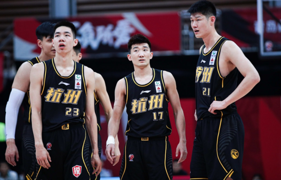 爱游戏官网-那不勒斯窗口期刷新队史纪录新疆广汇围绕全明星赛再遭质疑，清晨广厦男篮复出首秀直接炸裂