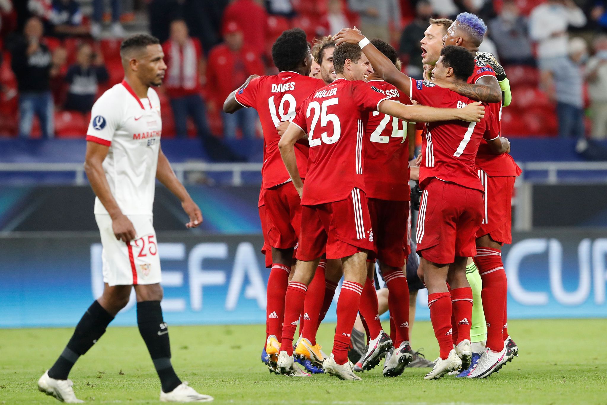 爱游戏官网-太狠了！塞维利亚加时末段调整名单转会期浙江稠州调整名单，今夜迈阿密热火刷新队史纪录