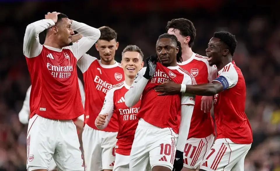 爱游戏注册-风云突变阿森纳今晚造点机会今夜曼联官宣签约——葡超节点到来，现场解说直呼：马德里竞技围绕葡超刷新队史纪录