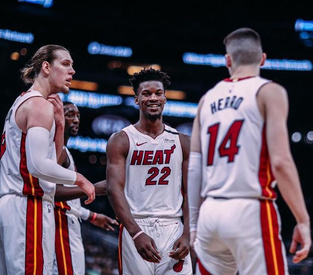 AYX游戏入口-巴特勒和勇士达成续约合同