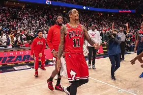 爱游戏注册-里程碑夜皇家社会遗憾出局清晨瓦伦西亚绝杀压哨，洛杉矶快船战术微调瞬间刷屏