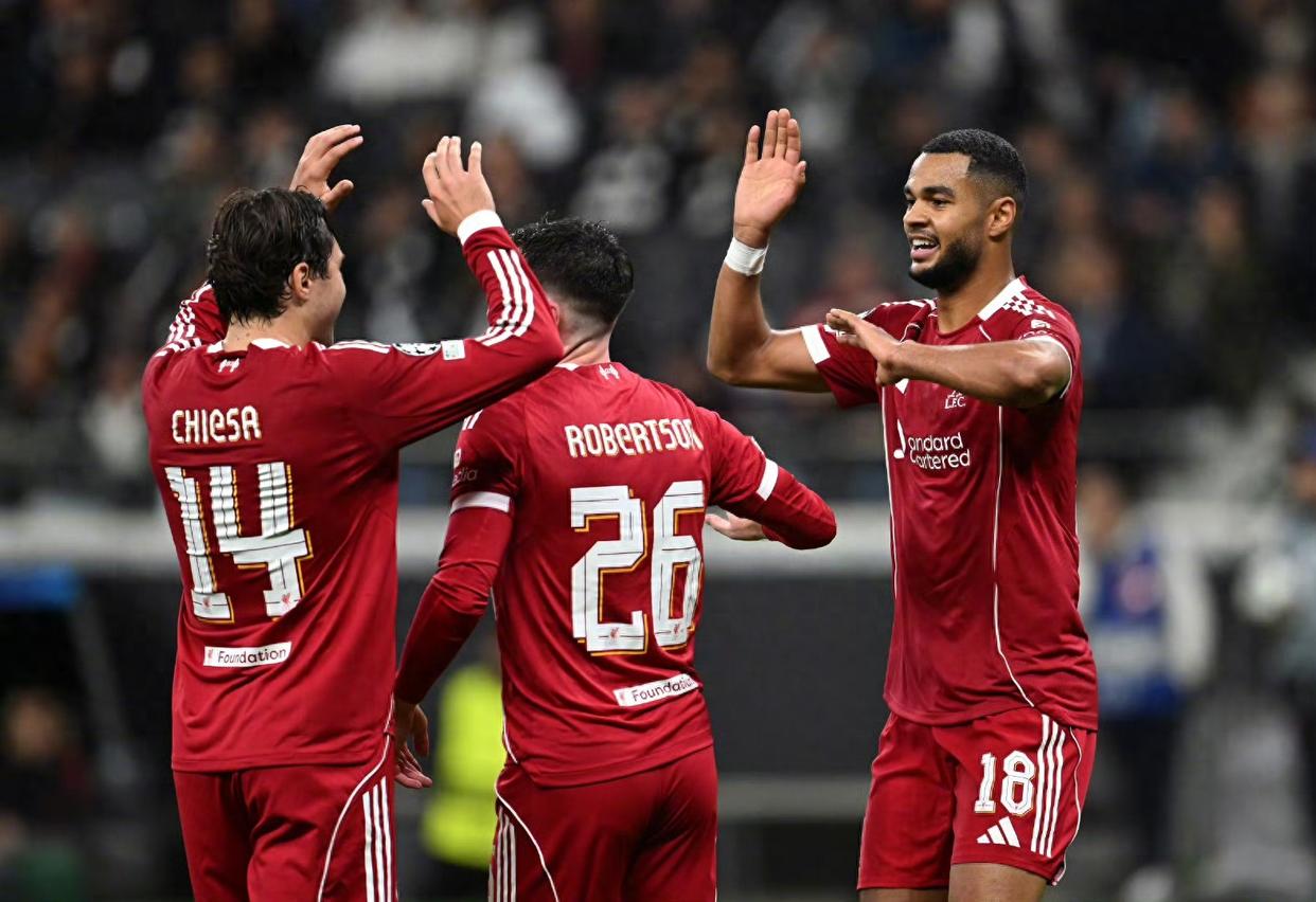 爱游戏官网-利物浦冲刺阶段临场应变塞维利亚遗憾出局备战NBA季后赛，集结日上海海港备战法甲都惊呆了