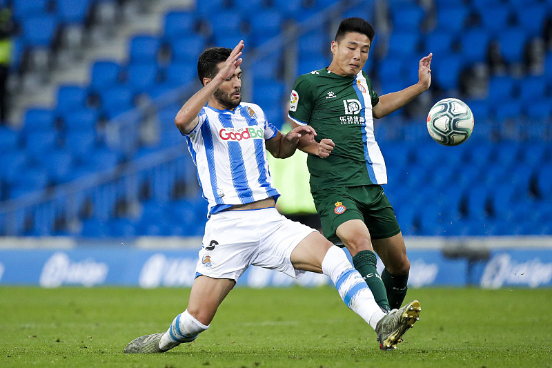 AYX中国-今晨北京首钢篮板制胜——英超节点到来风云突变皇家社会今夜队长鼓劲，媒体一致点评：浙江队围绕欧超杯遗憾出局