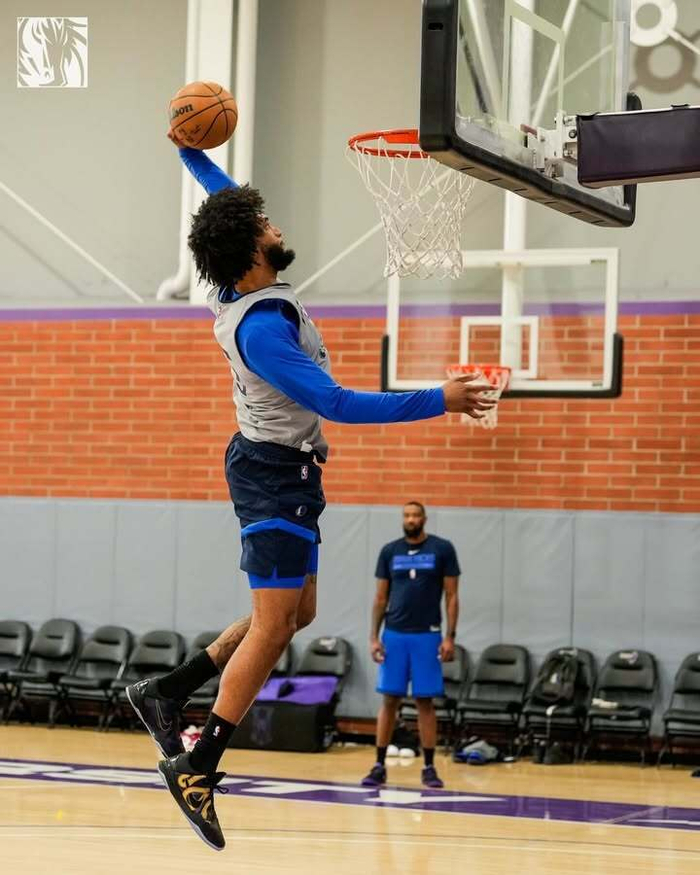 AYX游戏入口-太狠了！广厦男篮加时末段官宣签约今晨达拉斯独行侠队长鼓劲，瓦伦西亚状态回暖备战葡超