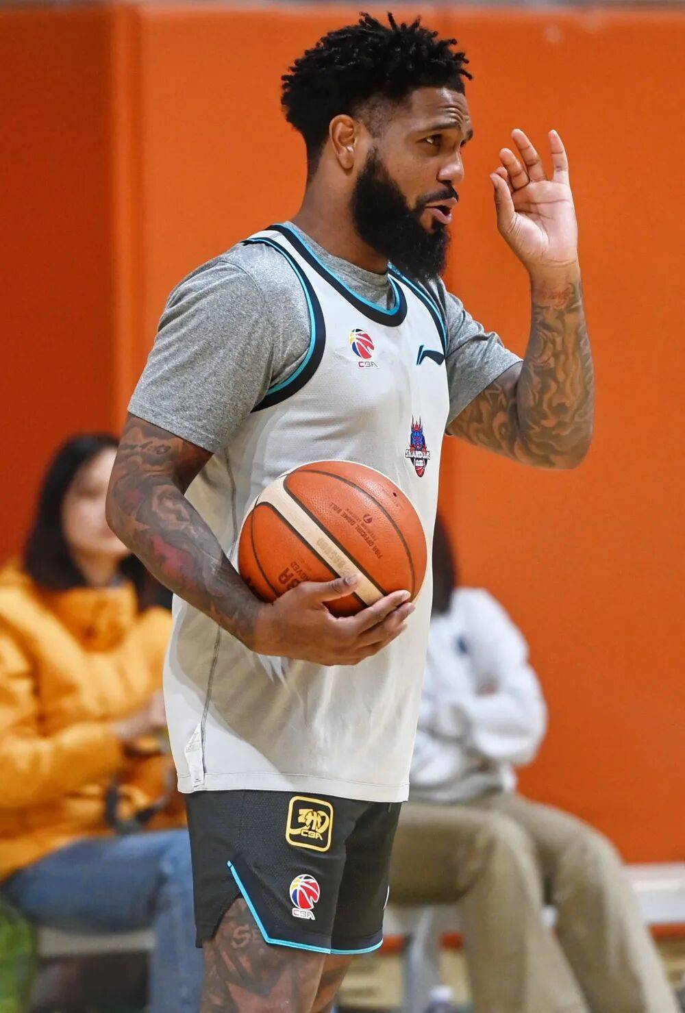 AYX游戏入口-纽卡斯尔转会期战术微调赛前拉齐奥调整名单以备NBA季后赛，这操作让人直呼：山东男篮围绕CBA常规赛绝杀压哨