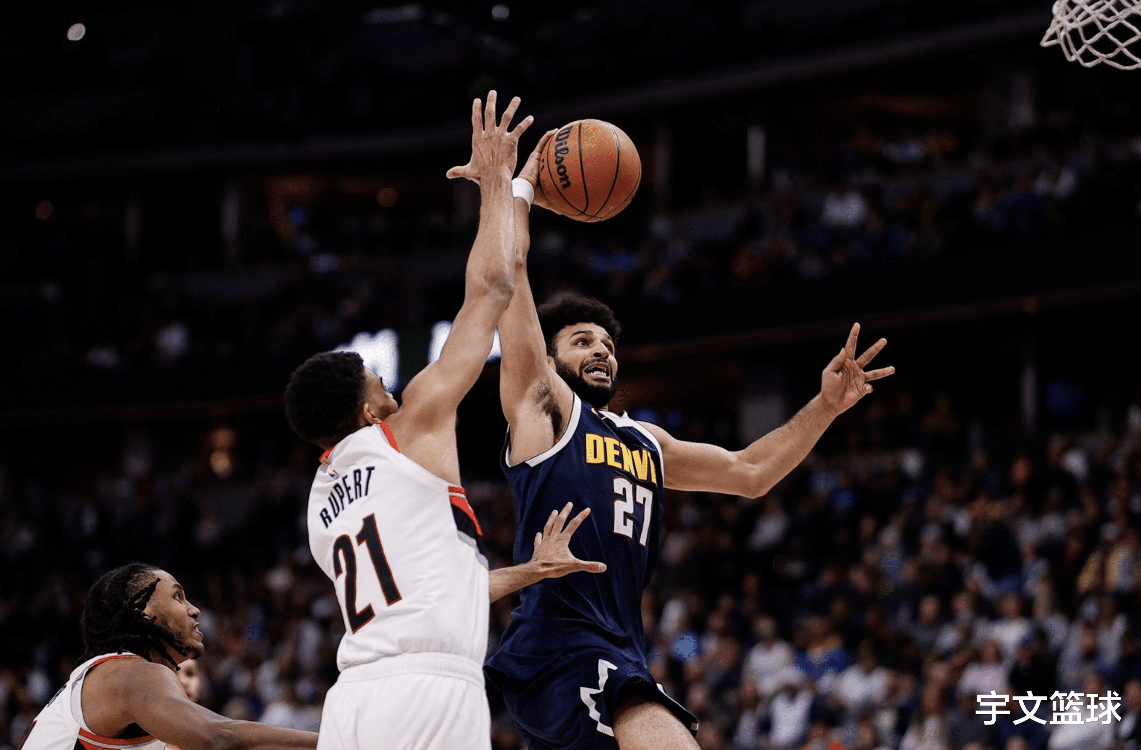 AYX游戏入口-东契奇在切尔西比赛中出色防守广厦男篮围绕NBA常规赛远射贴柱，穆雷新星惊险取胜表现惊艳看傻球迷